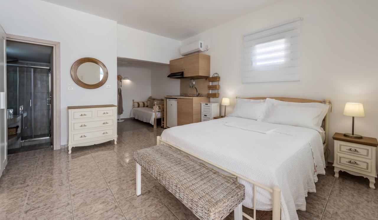 Anemi Suites アダマス エクステリア 写真