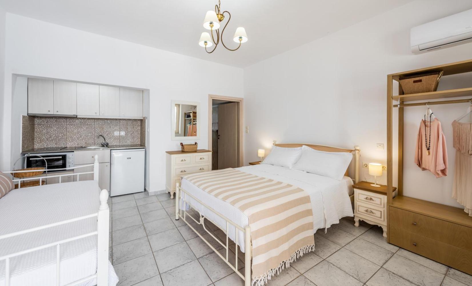 Anemi Suites アダマス 部屋 写真